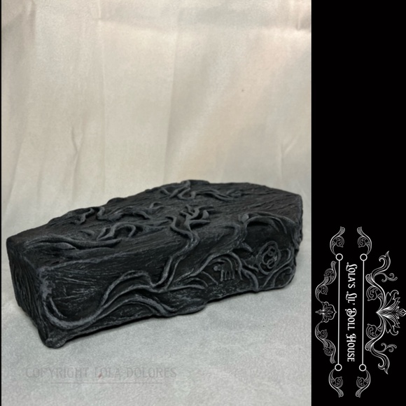 Gothic Coffin Shelf Decor Ornament Snake Occult Halloween Nightmare - Picture 9 of 14